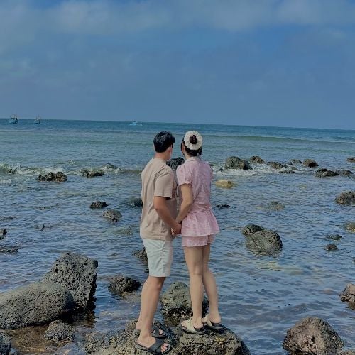 Chuyện tình của Hữu Thức và Cẩm Giang
