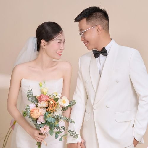 Chuyện tình của Tuấn Anh và Kim Liền