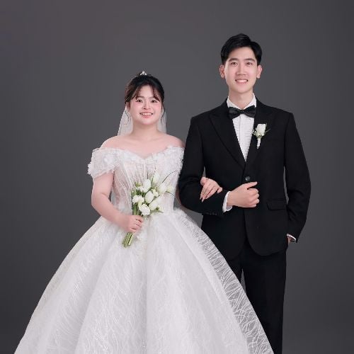 Chuyện tình của MINH HUẾ và QUANG THUẬN