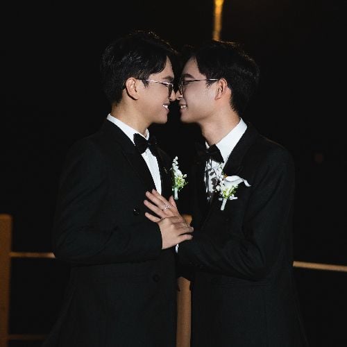 Chuyện tình của Phạm Anh Tú và Vũ Văn Tú