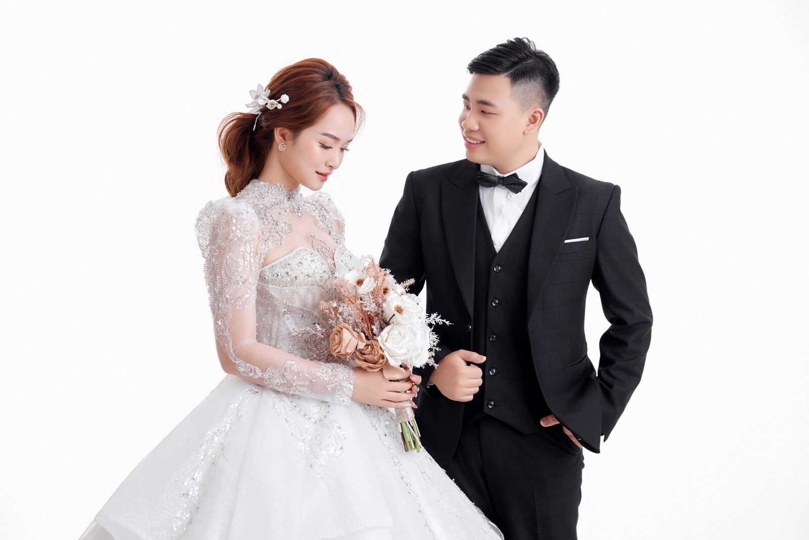 Photobook Online | iWedding | Thiệp cưới online