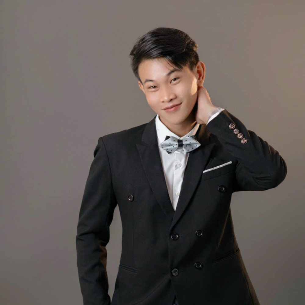 Groom