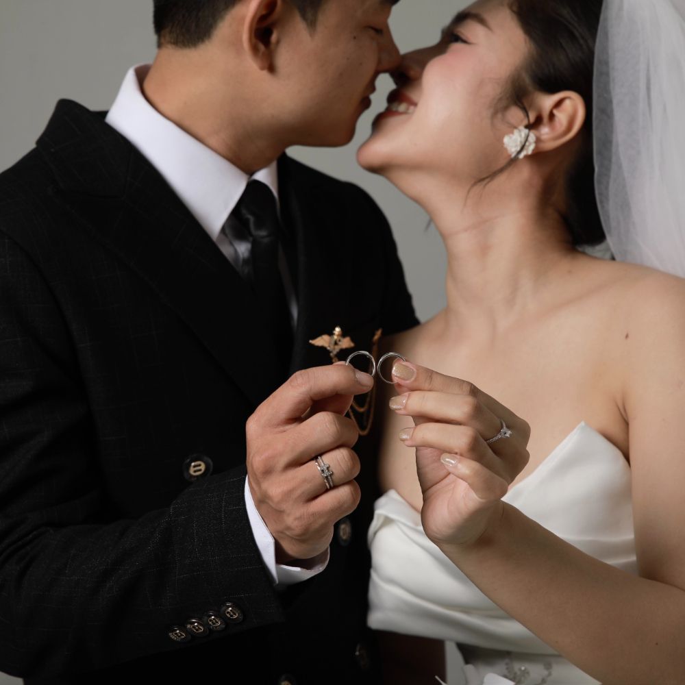 TIỆC CƯỚI NHÀ GÁI