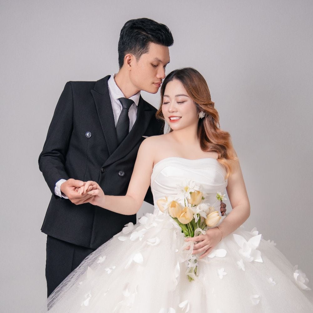 TIỆC CƯỚI NHÀ TRAI