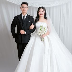 Vũ Anh Tú  & Nguyễn Linh Chi Wedding site!