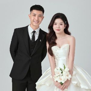 Nguyễn Đô & Hà Hương