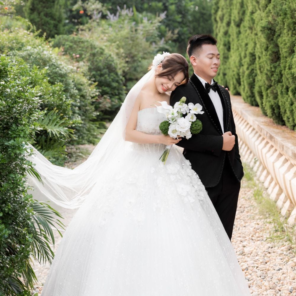 TIỆC CƯỚI NHÀ GÁI