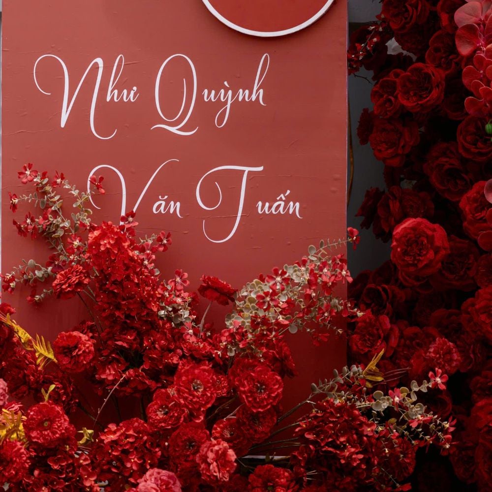 TIỆC CƯỚI NHÀ GÁI