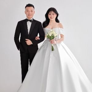 Thân Tuyển & Nguyễn Hướng Wedding site!
