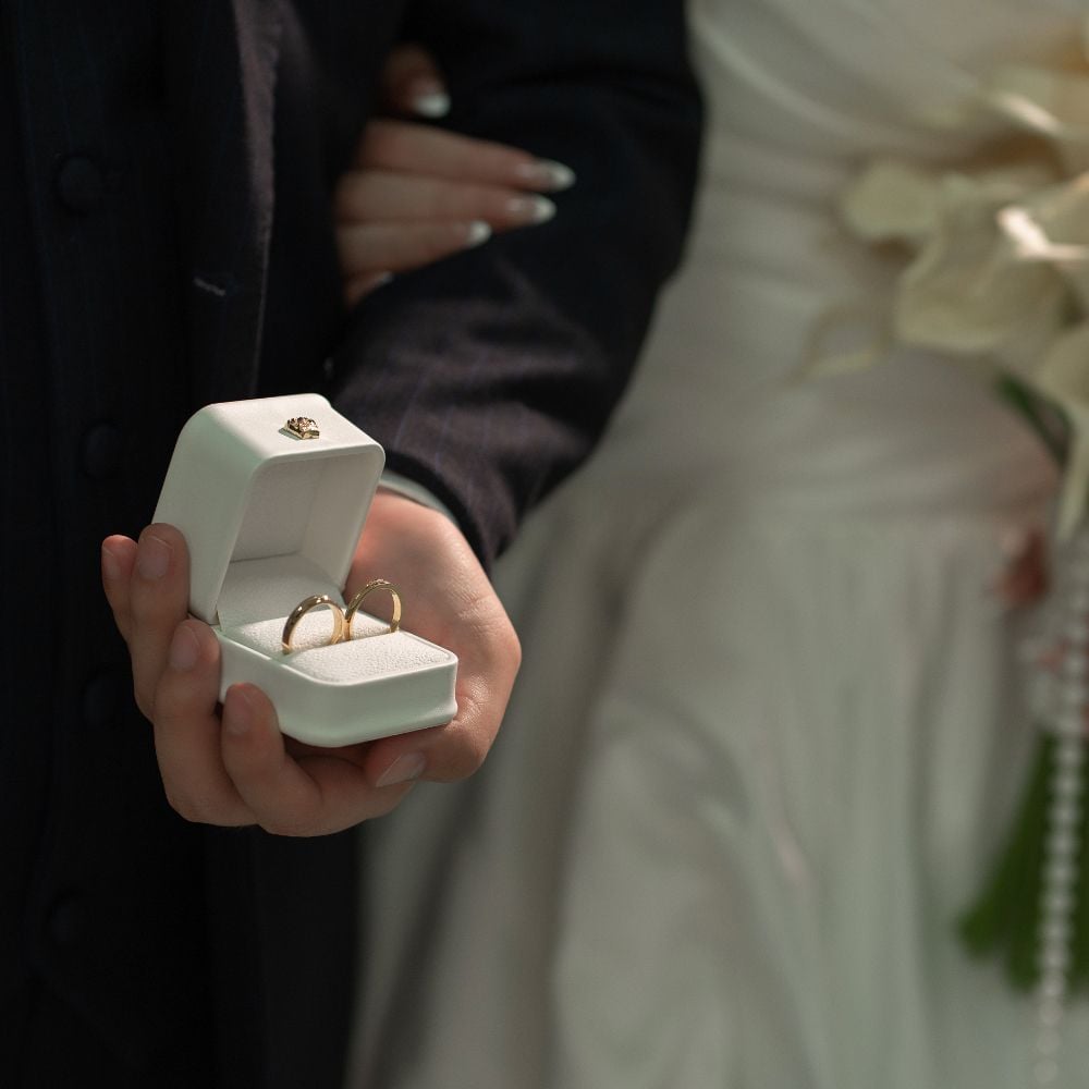 Bạn đã yêu ai ngay từ cái nhìn đầu tiên chưa?