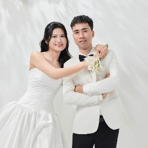 Hoàng Quỳnh & Phạm Diệu Wedding site!