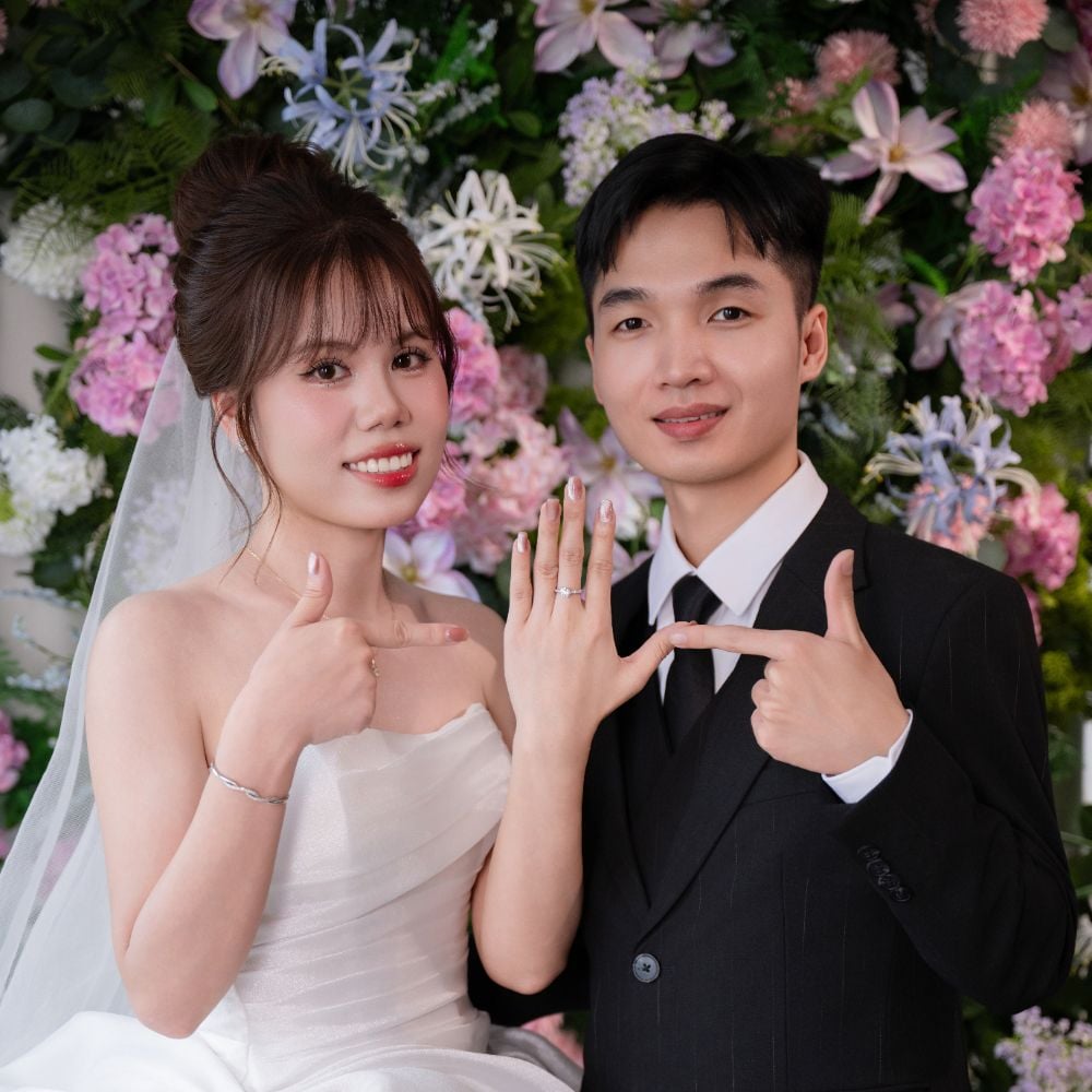 Thiệp cưới online của cặp đôi: Vũ Thịnh & Mỹ Linh